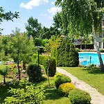 Апартаменти Делфин Марина * Свети Влас