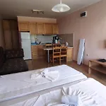 Apartment Delfin Port Apartments - Prime Location & Parking & Pet Friendly *