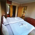 Delfin Port Apartments - Prime Location & Parking & Pet Friendly Apartment