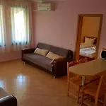 Apartment Delfin Port Apartments - Prime Location & Parking & Pet Friendly *