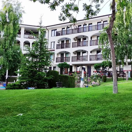 Apartment Delfin Port Apartments - Prime Location & Parking & Pet Friendly