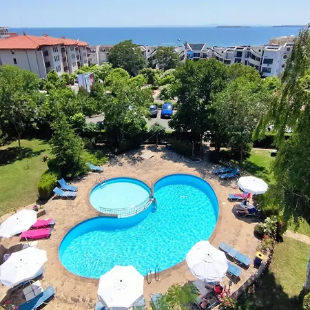 Delfin Port Apartments - Prime Location & Parking & Pet Friendly Sveti Vlas