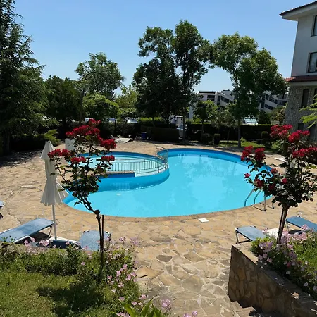 Delfin Port - Prime Location & Parking & Pet Friendly Apartment Sveti Vlas
