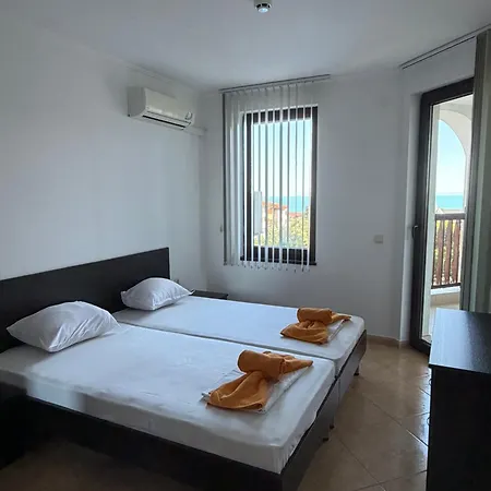 Delfin Port - Prime Location & Parking & Pet Friendly Apartment