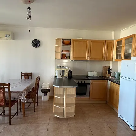 Delfin Port - Prime Location & Parking & Pet Friendly سفيتي فلاس