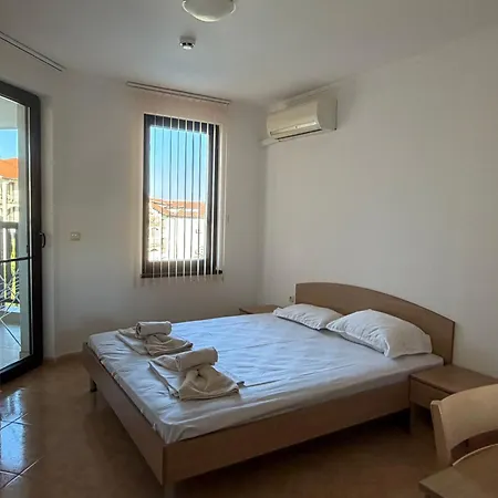Delfin Port - Prime Location & Parking & Pet Friendly شقة