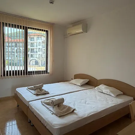 Delfin Port - Prime Location & Parking & Pet Friendly Apartment *