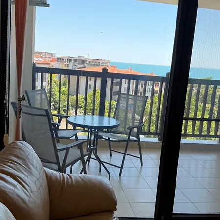 Delfin Port - Prime Location & Parking & Pet Friendly شقة